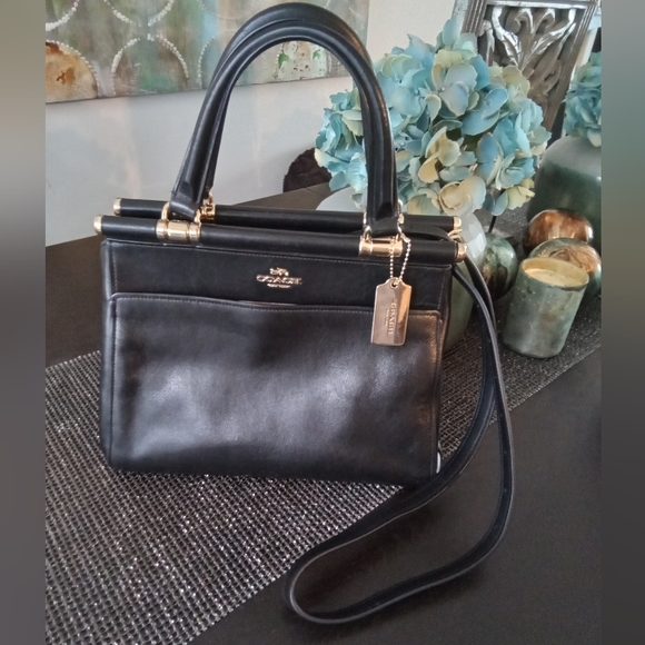 Coach Handbags - Coach Black Selena Gomez Grace Bag